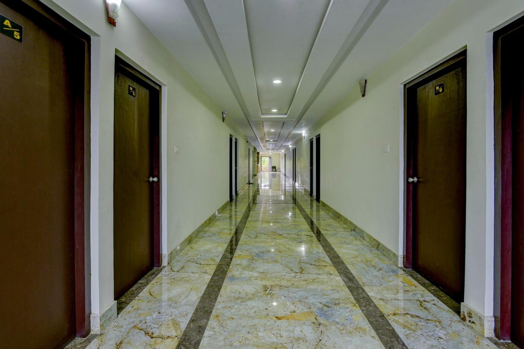 Hotel O Royal Tower Lodge Etakkare Esterno foto