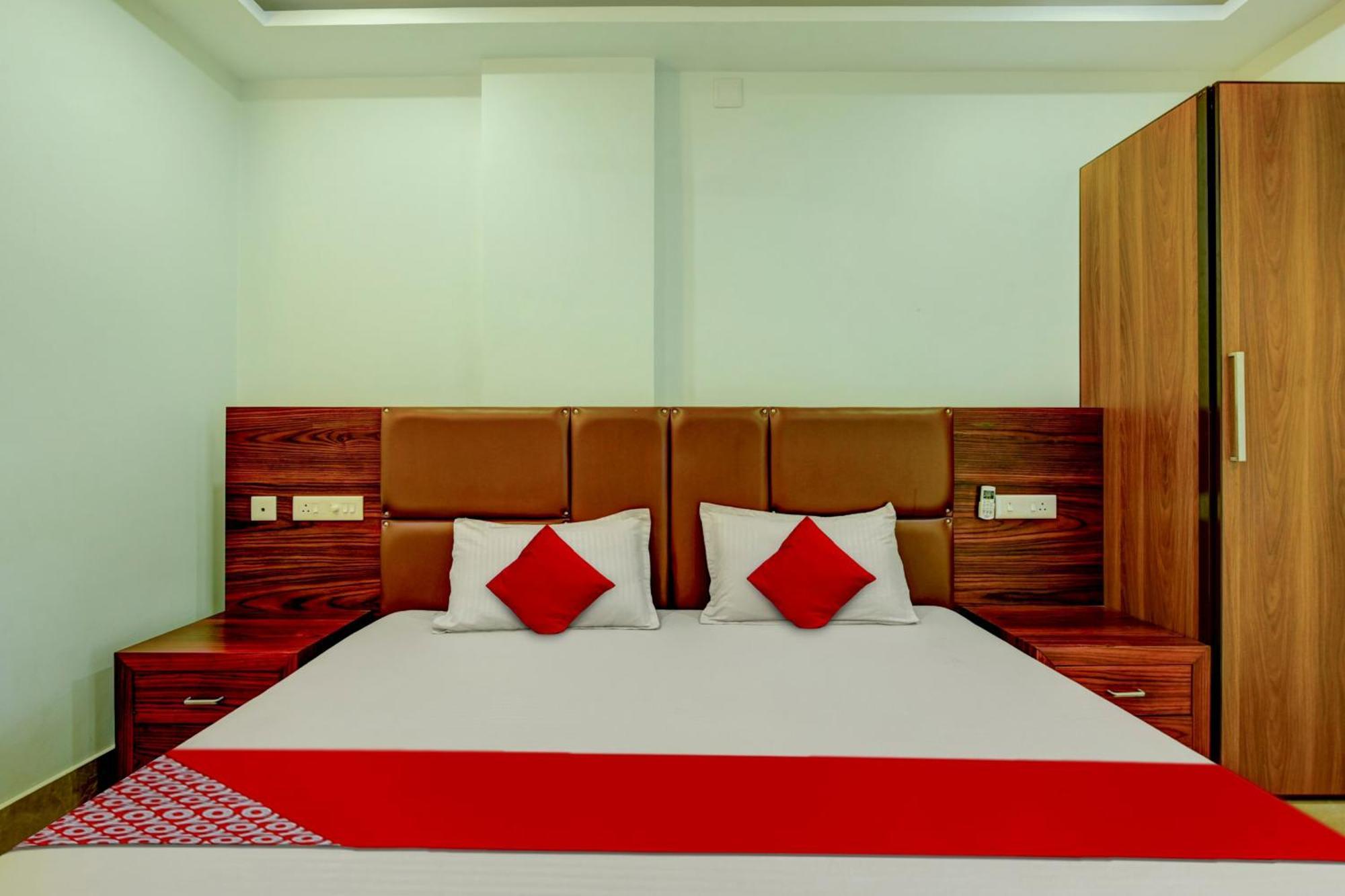 Hotel O Royal Tower Lodge Etakkare Esterno foto
